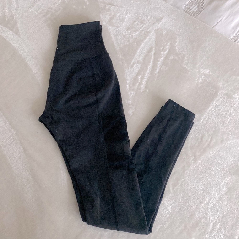 Beyond yoga leggings with mesh side detail